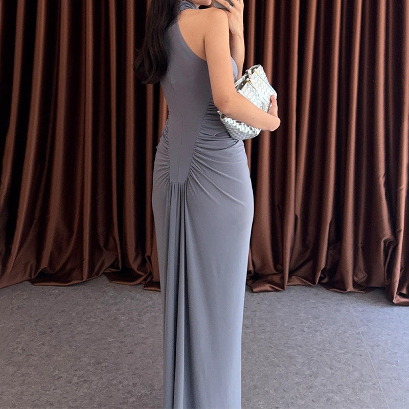 Damen Elegantes, figurbetontes Maxikleid mit hochgeschlossenem Ausschnitt und Knopfdetails Echo Archiv