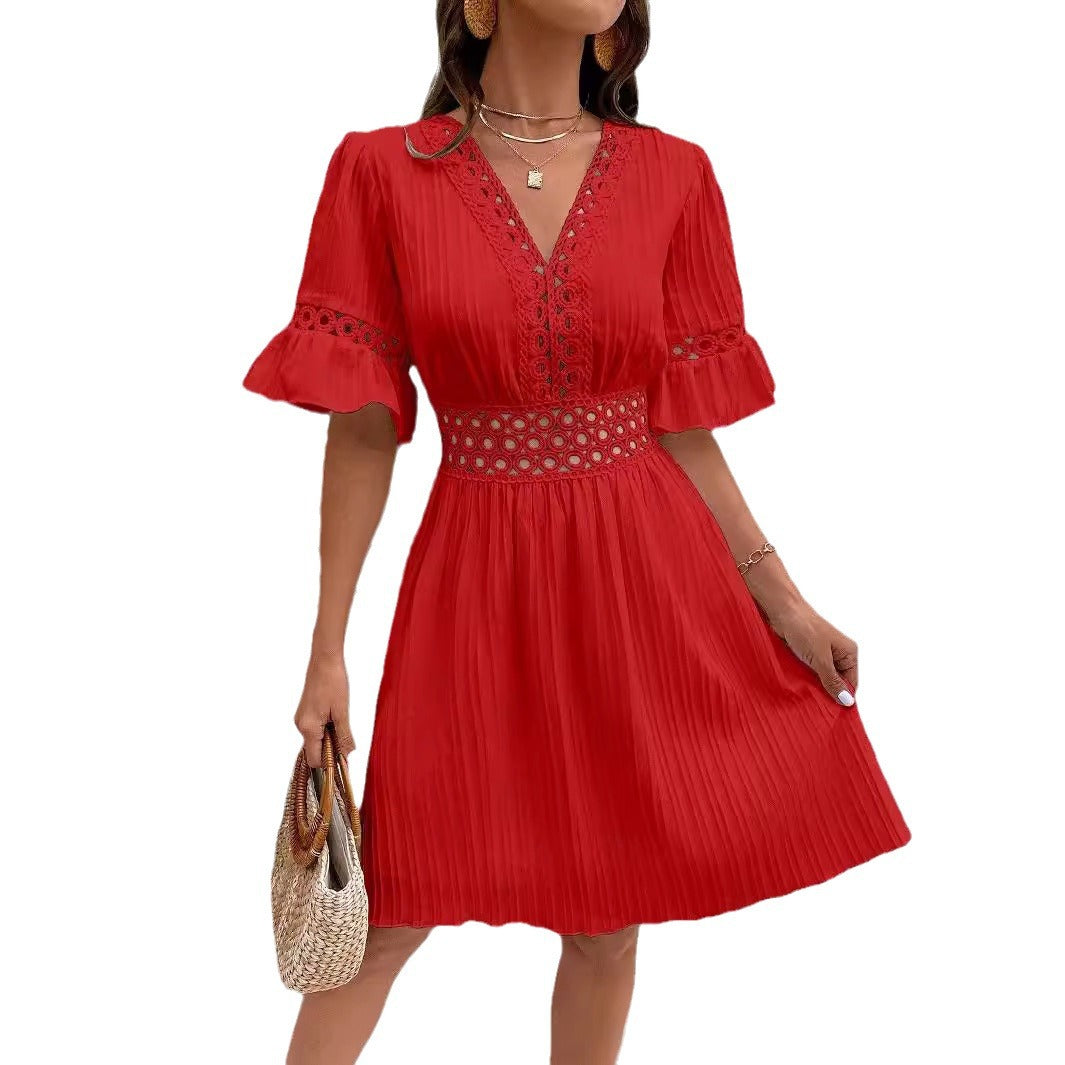 Damen Midikleid mit Plissee, Spitzeneinsatz in der Taille und Volantärmeln Echo Archiv