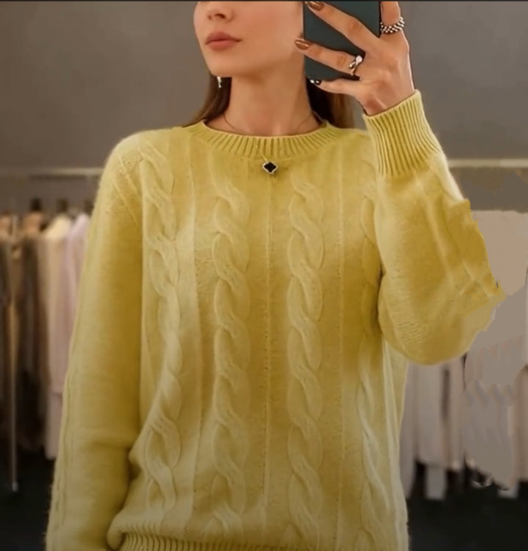 Damen Kuscheliger Zopfmuster-Feinstrickpullover mit legerer Passform – Mavelle