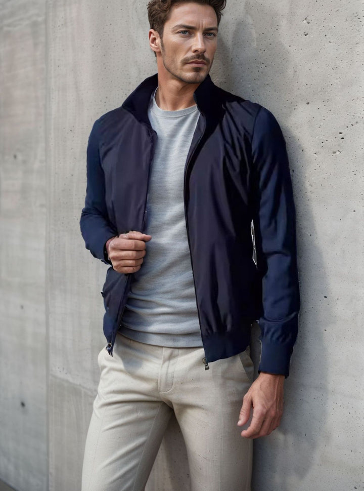 Herren stylische Freizeitjacke mit hohem Kragen und praktischen Taschen Echoarchiv