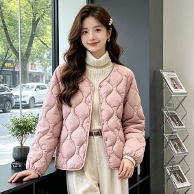 Damen Modische und kuschelige Steppjacke Echoarchiv