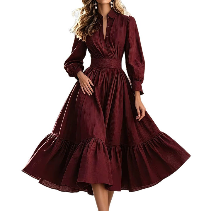 Damen Hemdblusenkleid mit breitem Smokbund, geschwungener Stufenvolant und langen Manschettenärmeln Echo Archiv