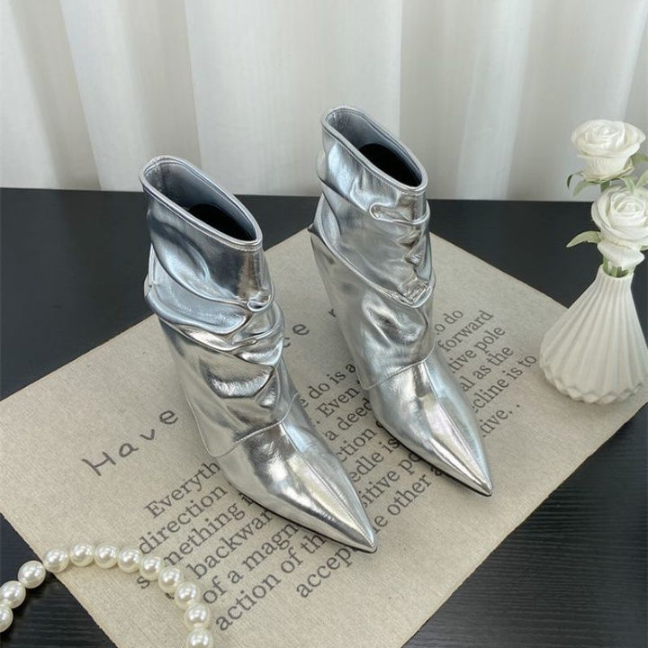 Damen Schlupf-Stiefelette mit gerafftem Schaft und eleganter Spitzkappe Echo Archiv
