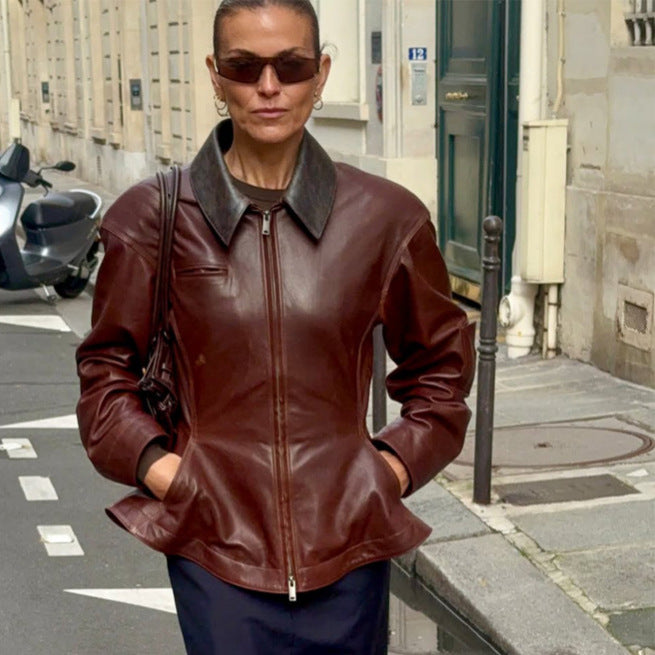 Damen Lederjacke mit tailliertem Schößchen, Reißverschluss & großem Hemdkragen Echoarchiv