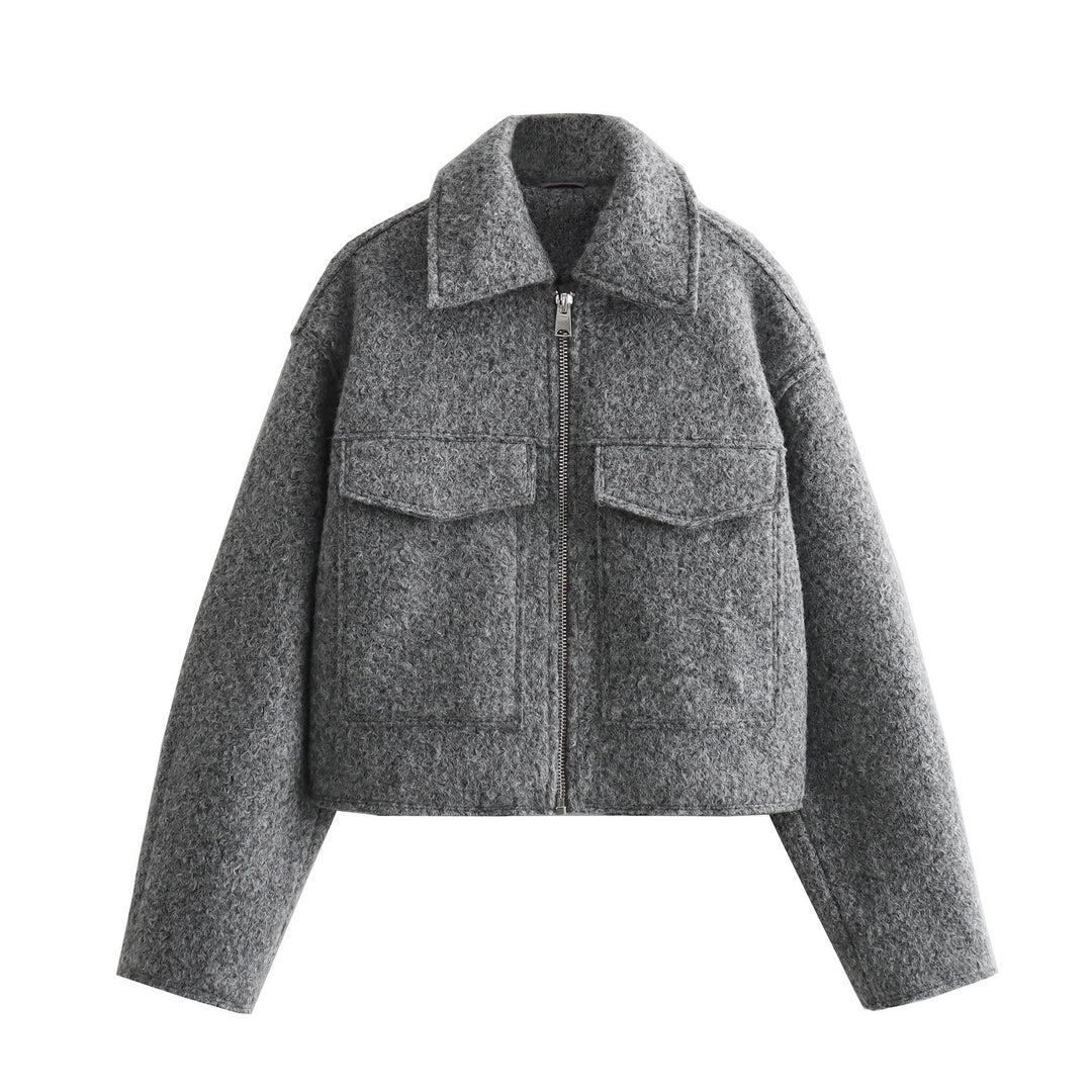 Damen Kurze Bouclé‑Jacke im Boxy‑Cut mit Reißverschluss und Pattentaschen Echo Archiv