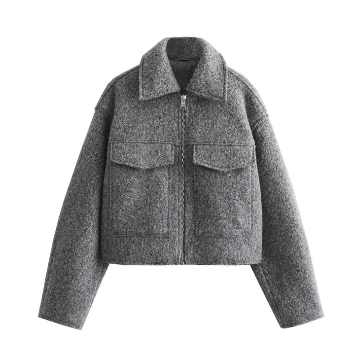 Damen Kurze Bouclé‑Jacke im Boxy‑Cut mit Reißverschluss und Pattentaschen Echo Archiv