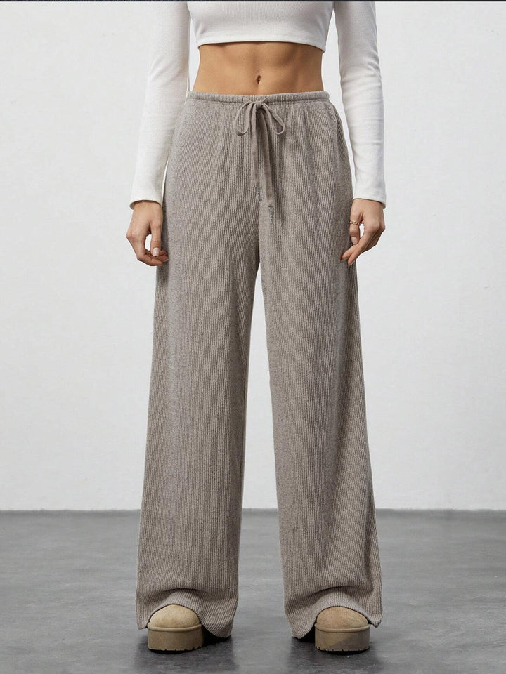 Damen Weiche Rippstrick Loungehose mit weitem Bein und Kordelzug – Avélisse