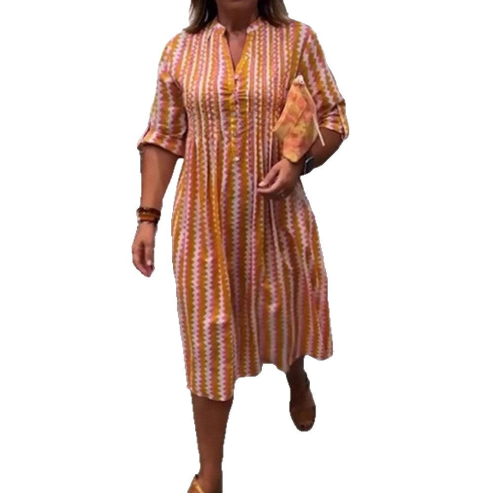 Damen nan Midikleid mit Unterbrustnaht, V-Ausschnitt, Knopfleiste und krempelbaren dreiviertelärmeln Echo Archiv