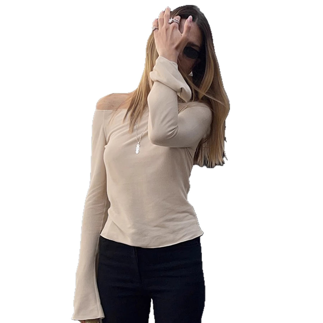 Damen Figurbetontes Off‑Shoulder Langarmshirt mit ausgestellten Manschetten Echo Archiv