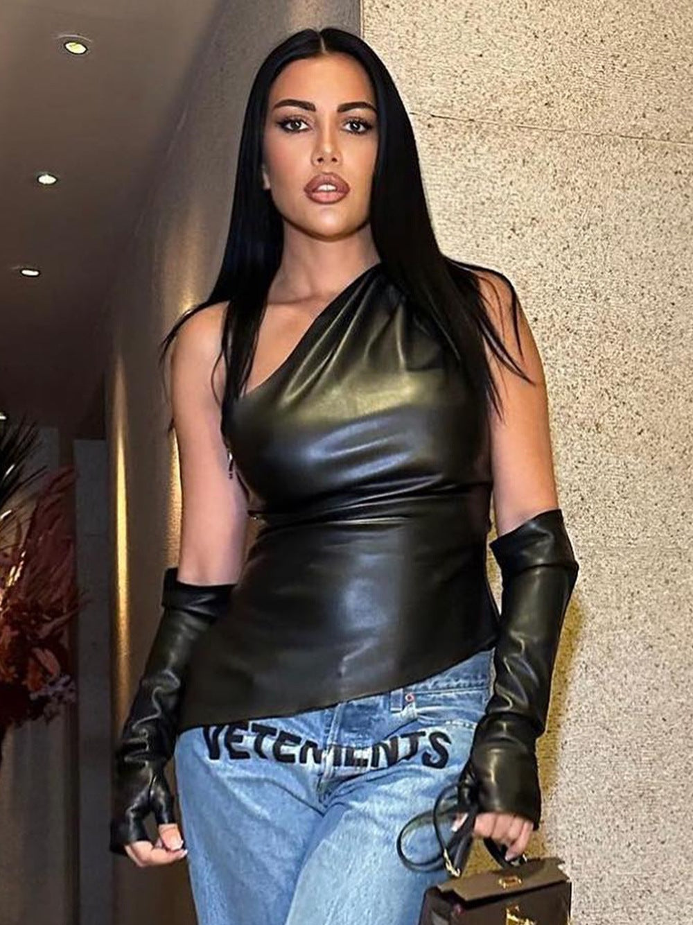 Damen asymmetrisches Top mit langen Ärmeln Echo Archiv