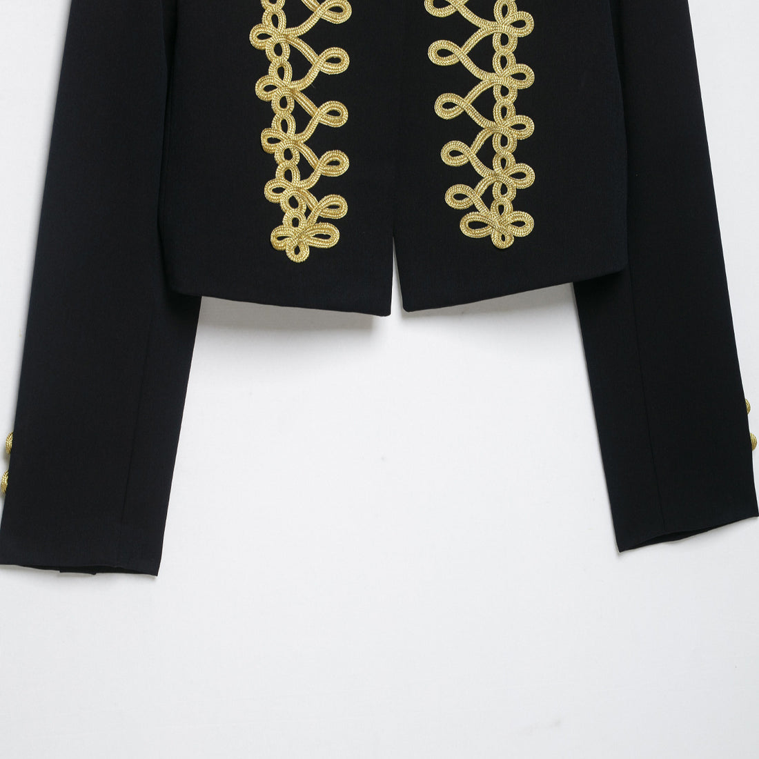 Damen Cropped Militärinspirierte Kurzjacke mit dekorativer Goldborte Echoarchiv