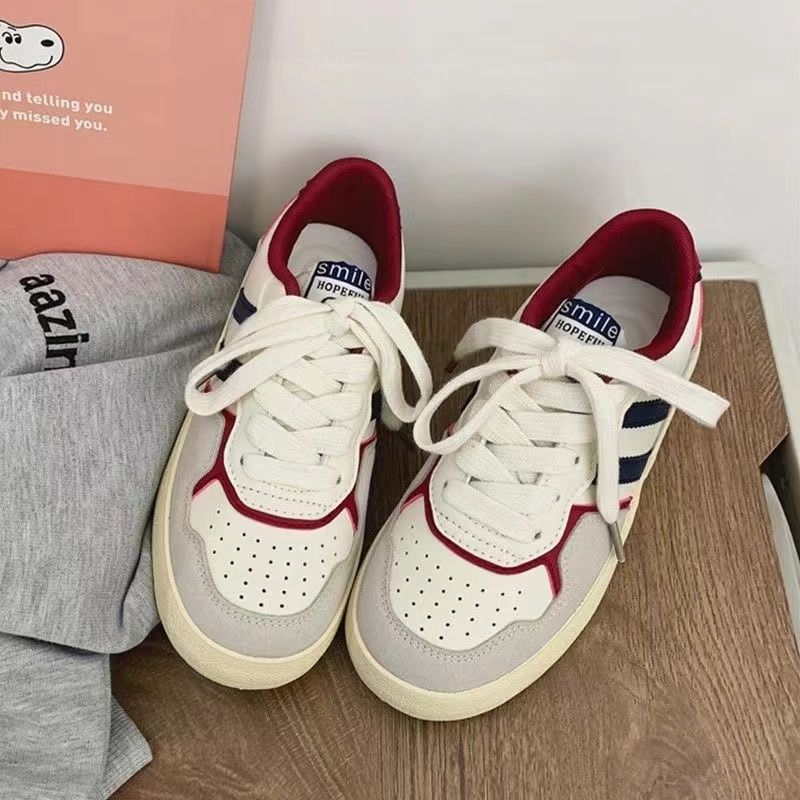 Damen Sportliche Sneakers mit reflektierenden Details Echo Archiv