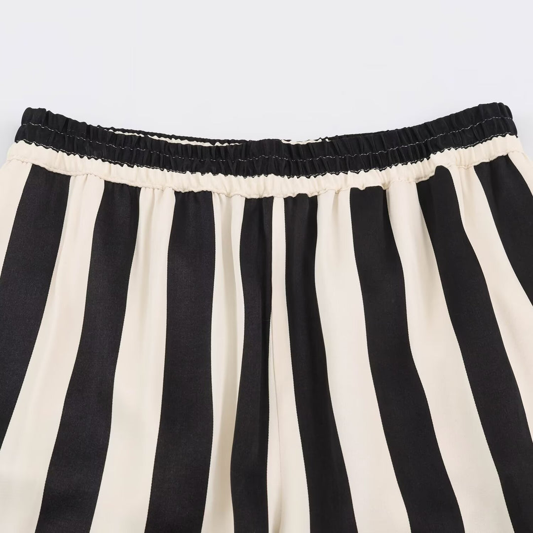 Damen Weite Palazzo-Hose mit vertikalen Streifen und elastischem Bund Echoarchiv