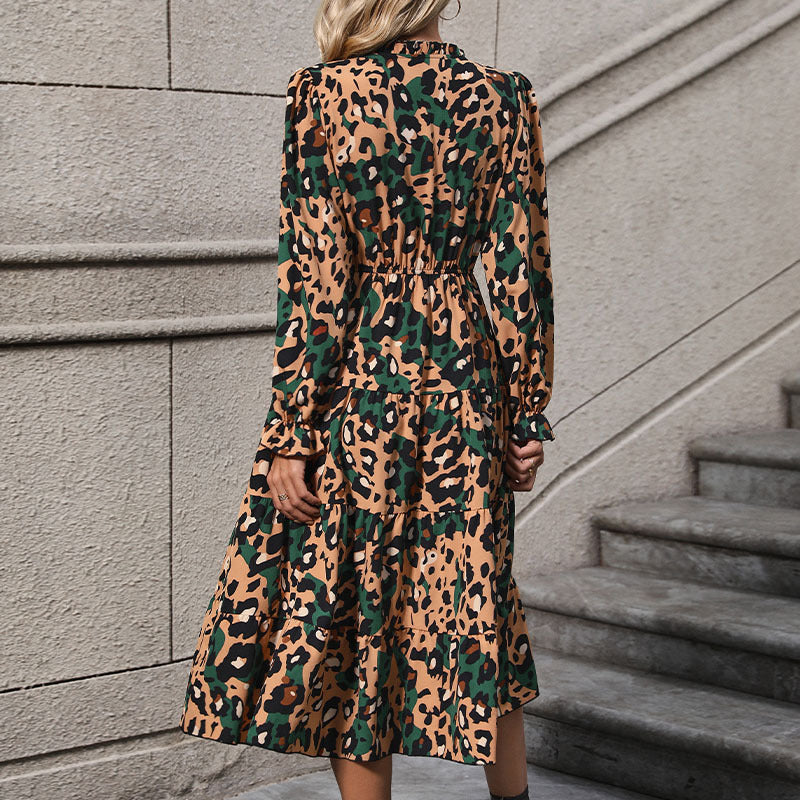 Damen Wickel-Midikleid mit Leopardenmuster, Stufenrock und elastischer Taillenpassform Echoarchiv