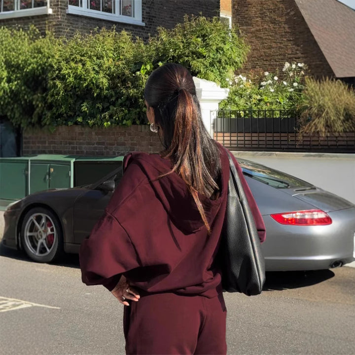 Damen gekürztes Kapuzen-Sweatshirt mit Oversize-Ärmeln und high-waist Wide-Leg Freizeithose – Auréline