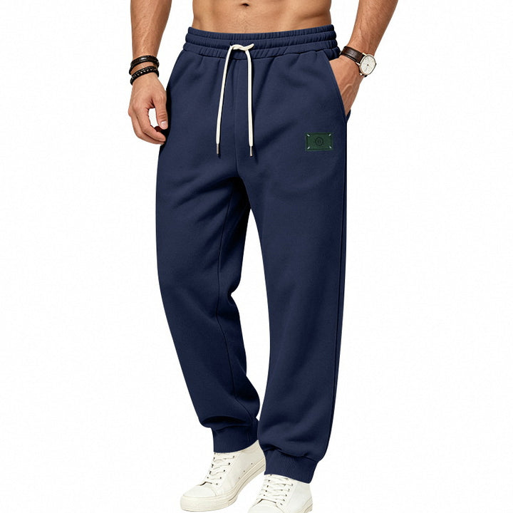 Herren Minimalistische Fleece-Jogginghose mit elastischem Tunnelzug und schmalen Bündchen – Sorevano