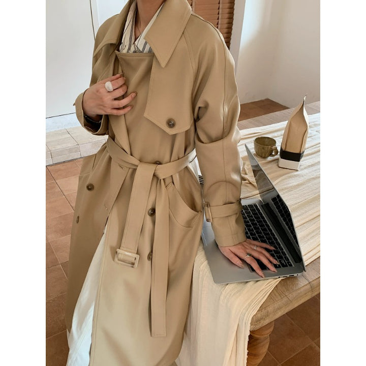 Damen Oversize Trenchcoat mit Doppelreihe, Taillengürtel und Epauletten Echoarchiv