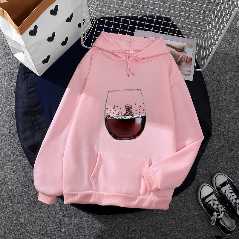 Damen lässiger Kapuzenhoodie mit fotorealistischer Weinglas‑Grafik, Kängurutasche und weichem Fleece – Auréline