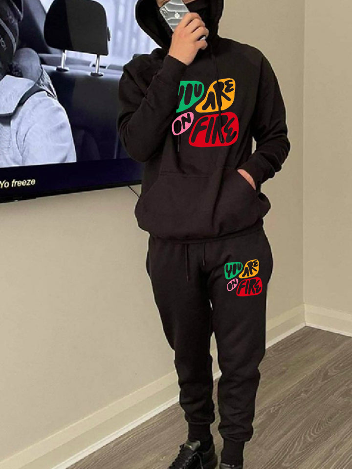 Herren Sportliches Hoodie und Jogginghose Set mit kreativem Druck Echoarchiv