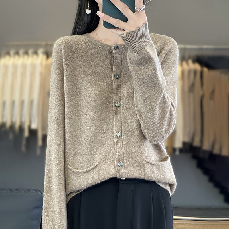 Damen Langer Feinstrick-Cardigan mit Rundhalsausschnitt, Eingrifftaschen und Alpaka-Mix Echoarchiv