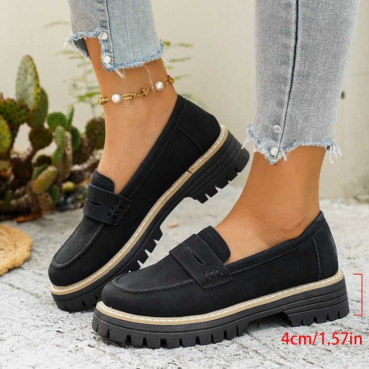 Damen Plateau-Loafer mit profilierter Gummisohle und Mokassin-Detail – Lioré