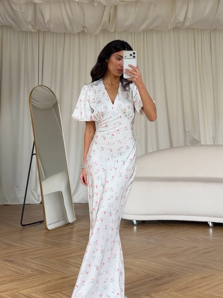 Damen Maxikleid mit floraler Satinoptik, taillierter Silhouette und kurzen Puffärmeln Echoarchiv