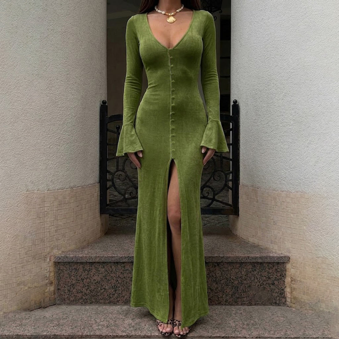 Damen Maxikleid mit figurbetonter Silhouette, durchgehender Zierknopfleiste und Glockenärmeln – Valéora