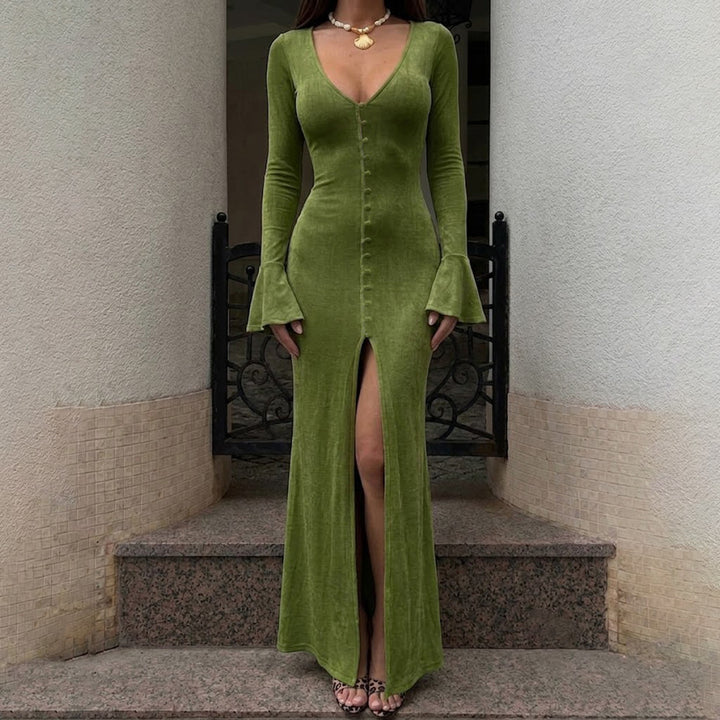 Damen Maxikleid mit figurbetonter Silhouette, durchgehender Zierknopfleiste und Glockenärmeln – Valéora