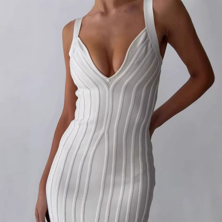 Damen Figurbetontes Maxikleid mit tiefem V-Ausschnitt Echo Archiv