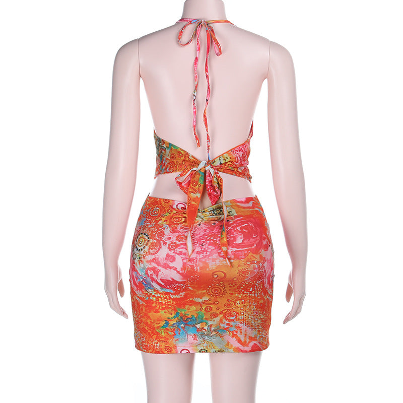 Damen verspieltes Minikleid mit floralem Design und verstellbaren Trägern Echo Archiv