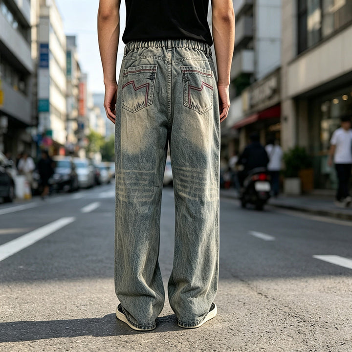 Herren lockere Denim-Jeans im Used-Look Echoarchiv
