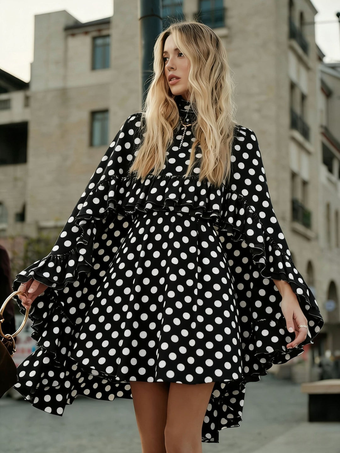 Damen romantisches Chiffonkleid mit Volants und weitem Saum Echo Archiv