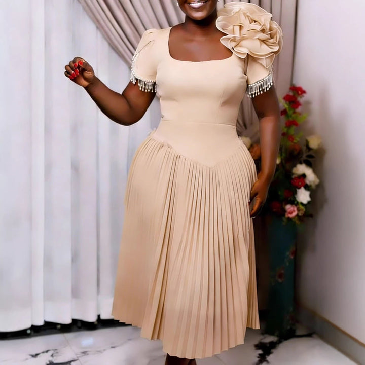 Damen Elegantes Plisseekleid mit voluminösen Rüschen Echo Archiv