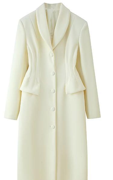 Damen Taillierter Longcoat mit Schalkragen und figurformenden Abnähern Echoarchiv