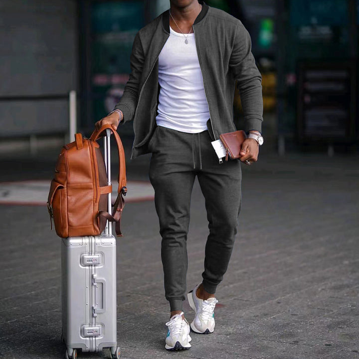 Herren bequemer Sportanzug mit praktischen Taschen und Reißverschluss Echoarchiv