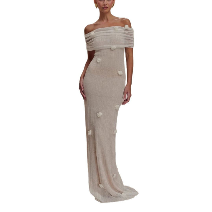 Damen Elegantes Maxikleid mit Off-Shoulder-Design und zarten 3D-Blütenapplikationen Echo Archiv