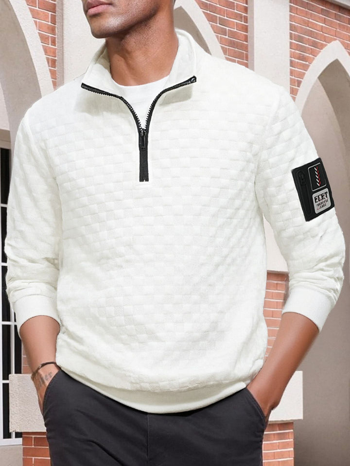 Herren strukturierter Stehkragen-Halbzip-Pullover mit Karosteppung, elastischen Bündchen und Ärmel-Patch – Norvane
