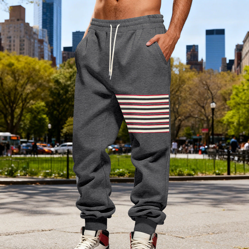 Herren Relaxed-Fit Jogginghose mit seitlicher Streifenapplikation, Kordelzug & gerippten Bündchen – Sorevano