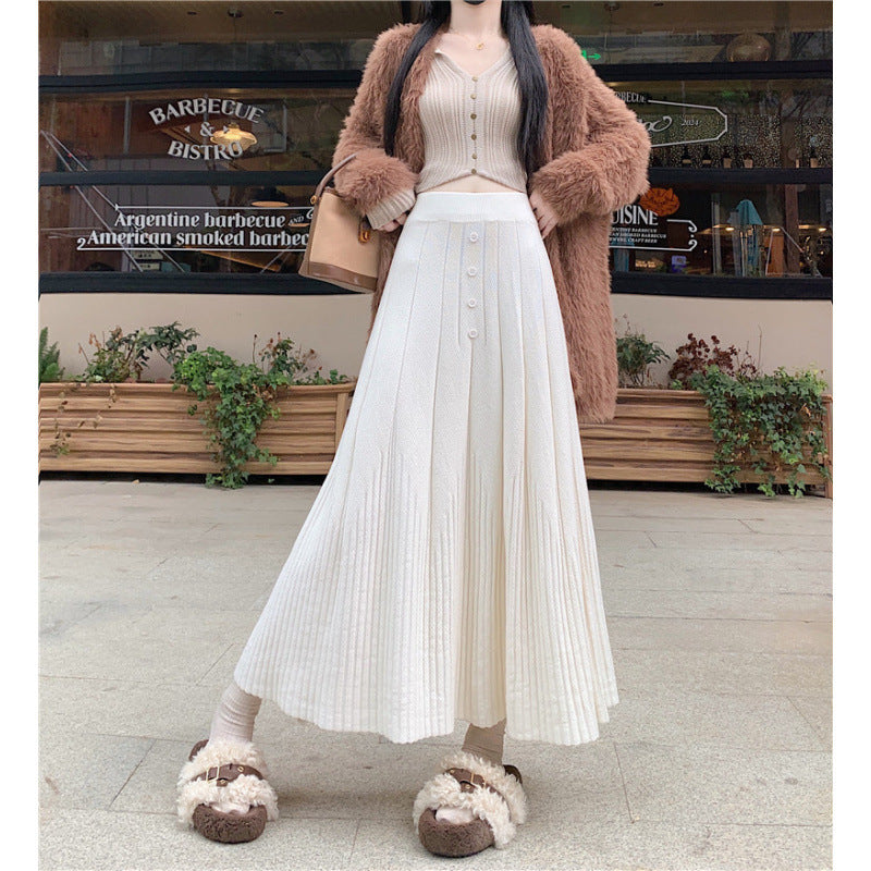 Damen Eleganter Maxirock mit feinem Faltenwurf und Knopfdetails – Valéora
