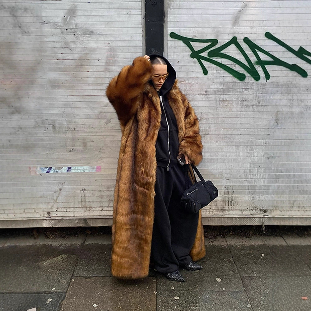Damen Oversize Kunstpelz-Mantel mit Kapuze und luxuriöser Felloptik Echoarchiv