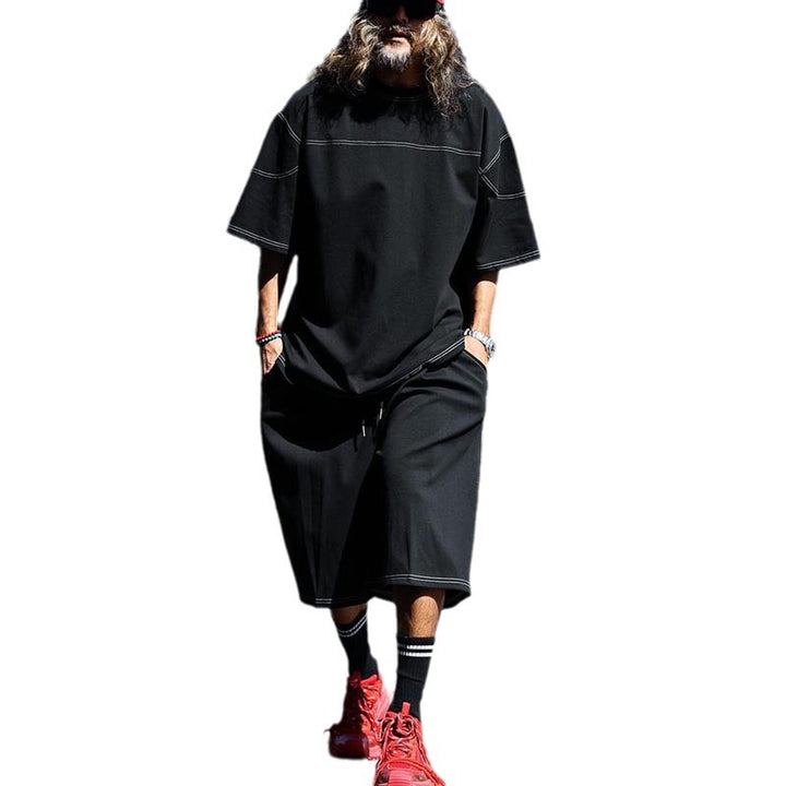 Herren lässiges Kurzarm-T-Shirt mit oversized Schnitt und komfortablen Hosen Echoarchiv