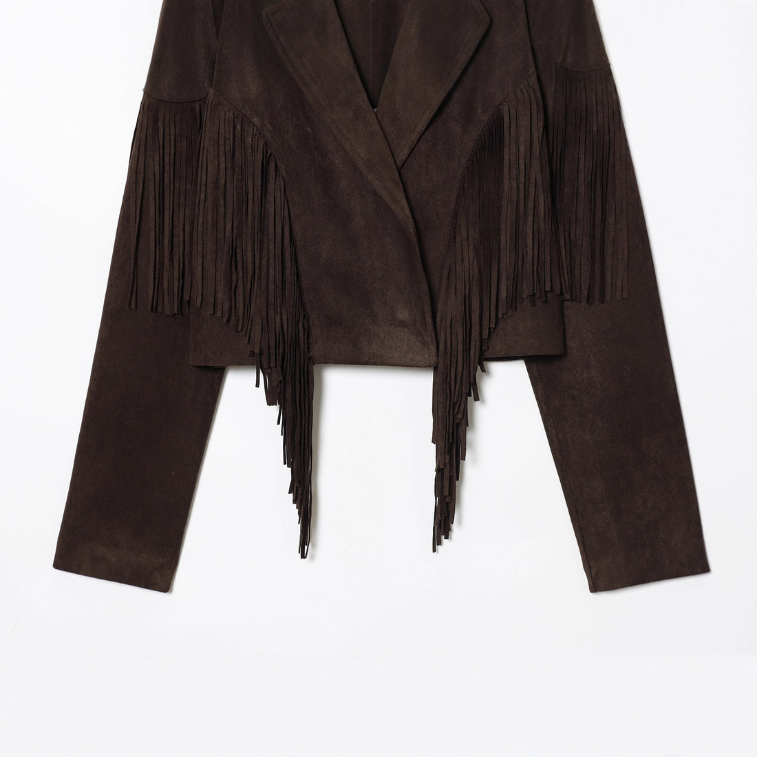Damen kurze Wildlederjacke mit Reverskragen, kastigem Cropped‑Schnitt und dekorativen Fransen – Célinea