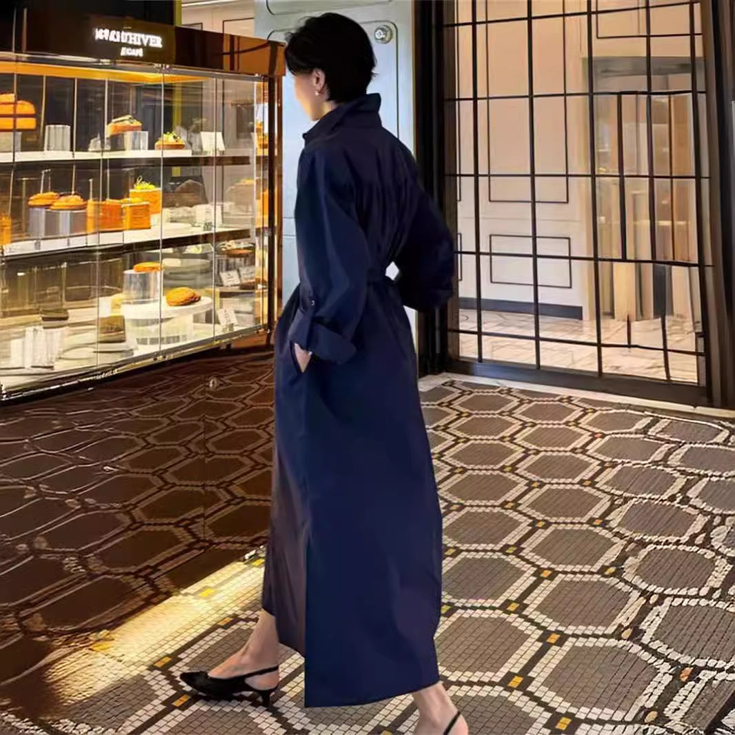 Damen Maxikleid im Oversize-Hemdstil mit Stehkragen, Schulterpasse und Eingrifftaschen Echoarchiv