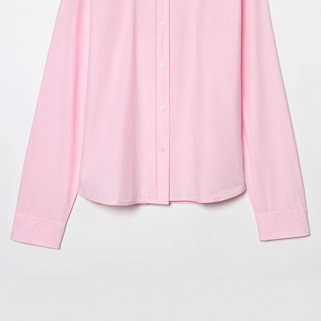 Damen nan oversized Hemdbluse mit Kentkragen, verdeckter Knopfleiste und weitem Drop-Shoulder Echo Archiv