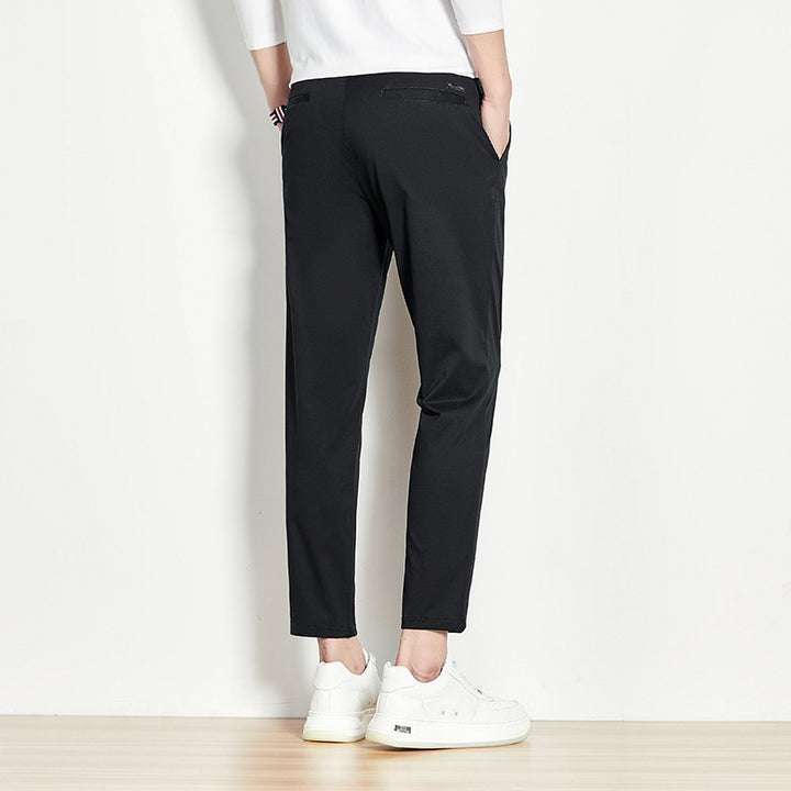Herren Chinohose mit schmalem Schnitt und elastischem Bund Echoarchiv