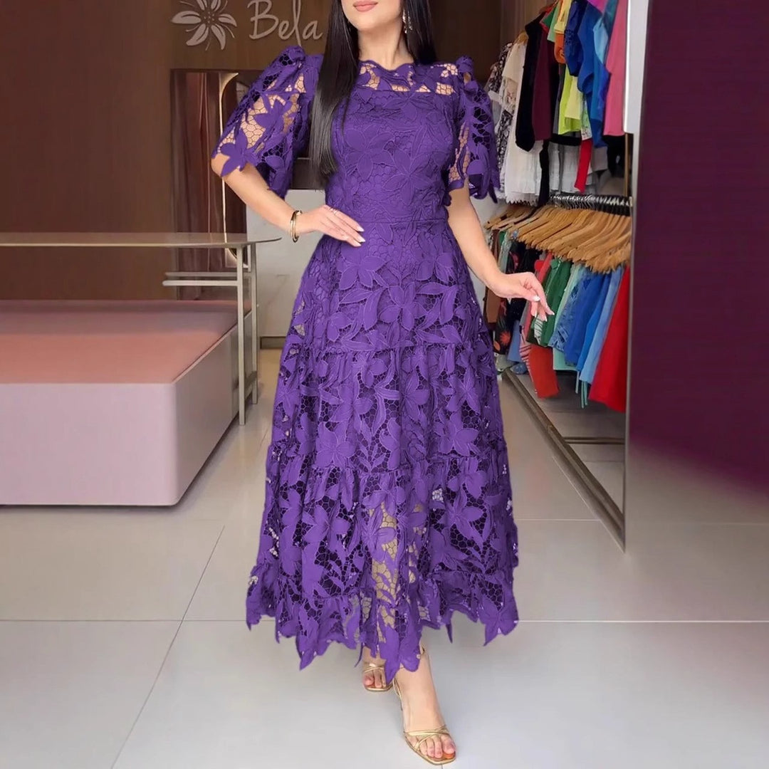 Damen nan Maxikleid aus floraler Guipure-Spitze mit taillierter Passform und Stufensaum Echo Archiv