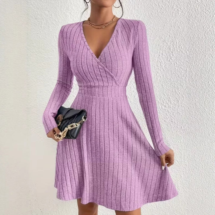 Damen Strickkleid mit Wickel-V-Ausschnitt, taillierter Bund und ausgestelltem A-Linien-Rock Echo Archiv