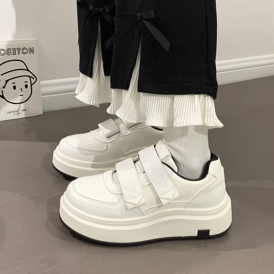 Damen Hochwertige Plateausneaker mit praktischem Klettverschluss und luxuriösem Komfort Echo Archiv