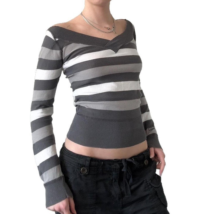 Damen Taillierter Feinstrick-Pullover mit breiten Blockstreifen und V-Ausschnitt Echo Archiv