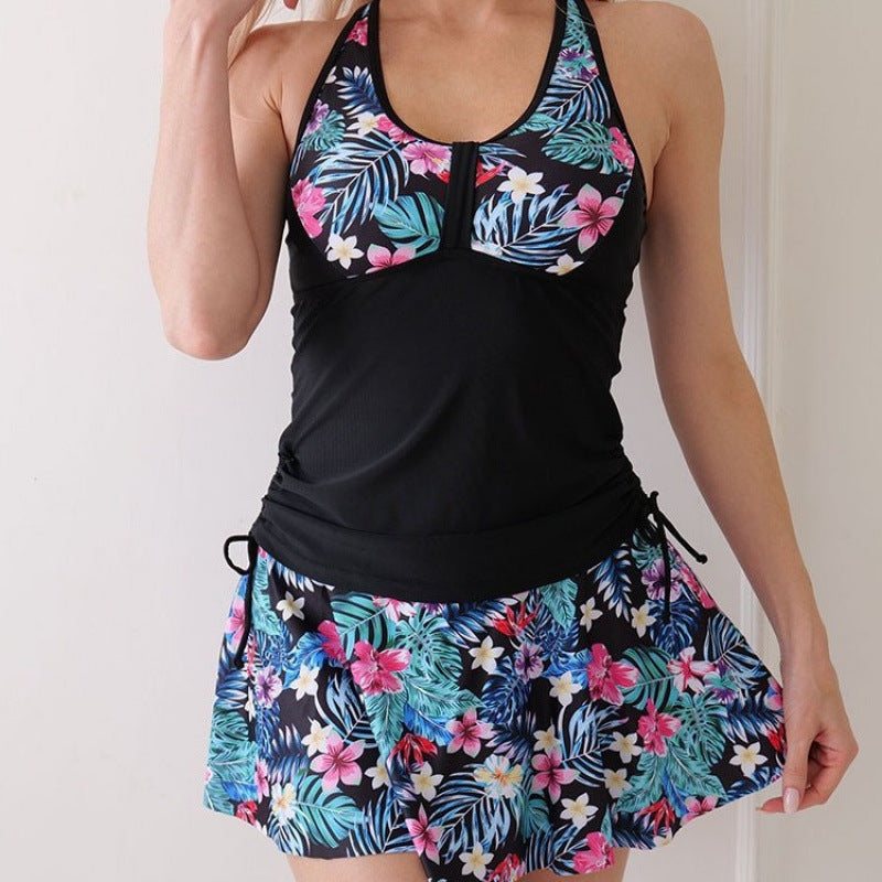 Damen Tankini mit floralem Oberteil und elegantem Rock Echo Archiv